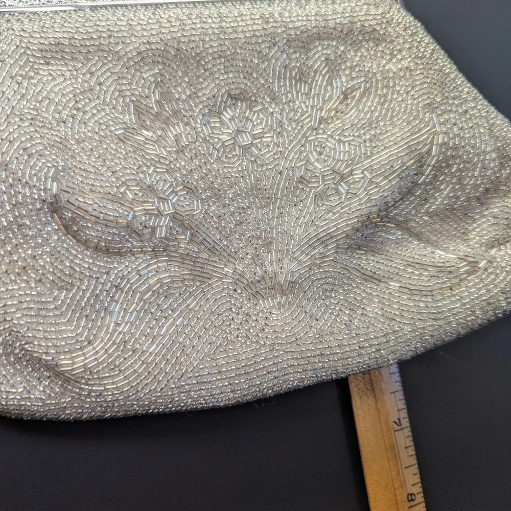 🩶 Vintage Silver Beaded Bling Snap Purse Comb Case Satin Pockets